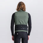 MODEL-BACK