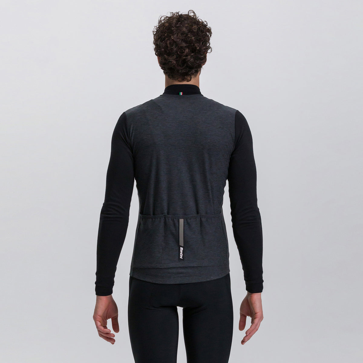 MODEL-BACK