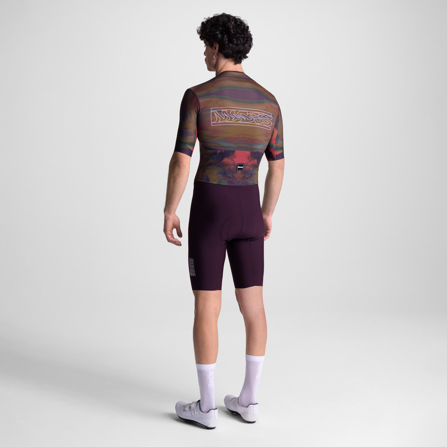 MODEL-BACK