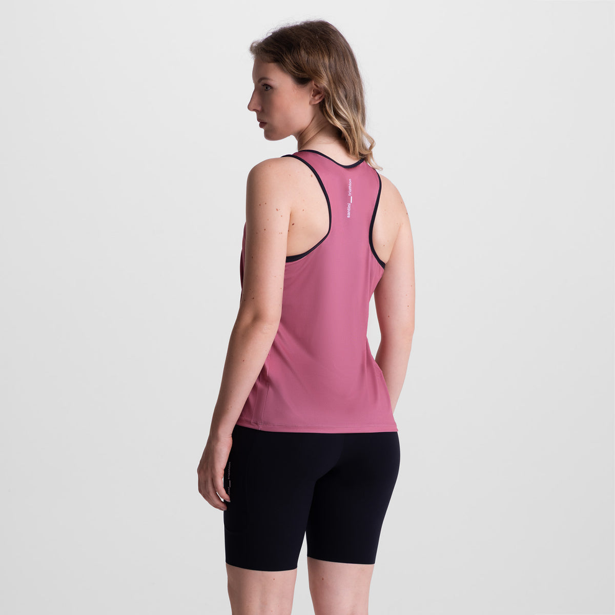 MODEL-BACK