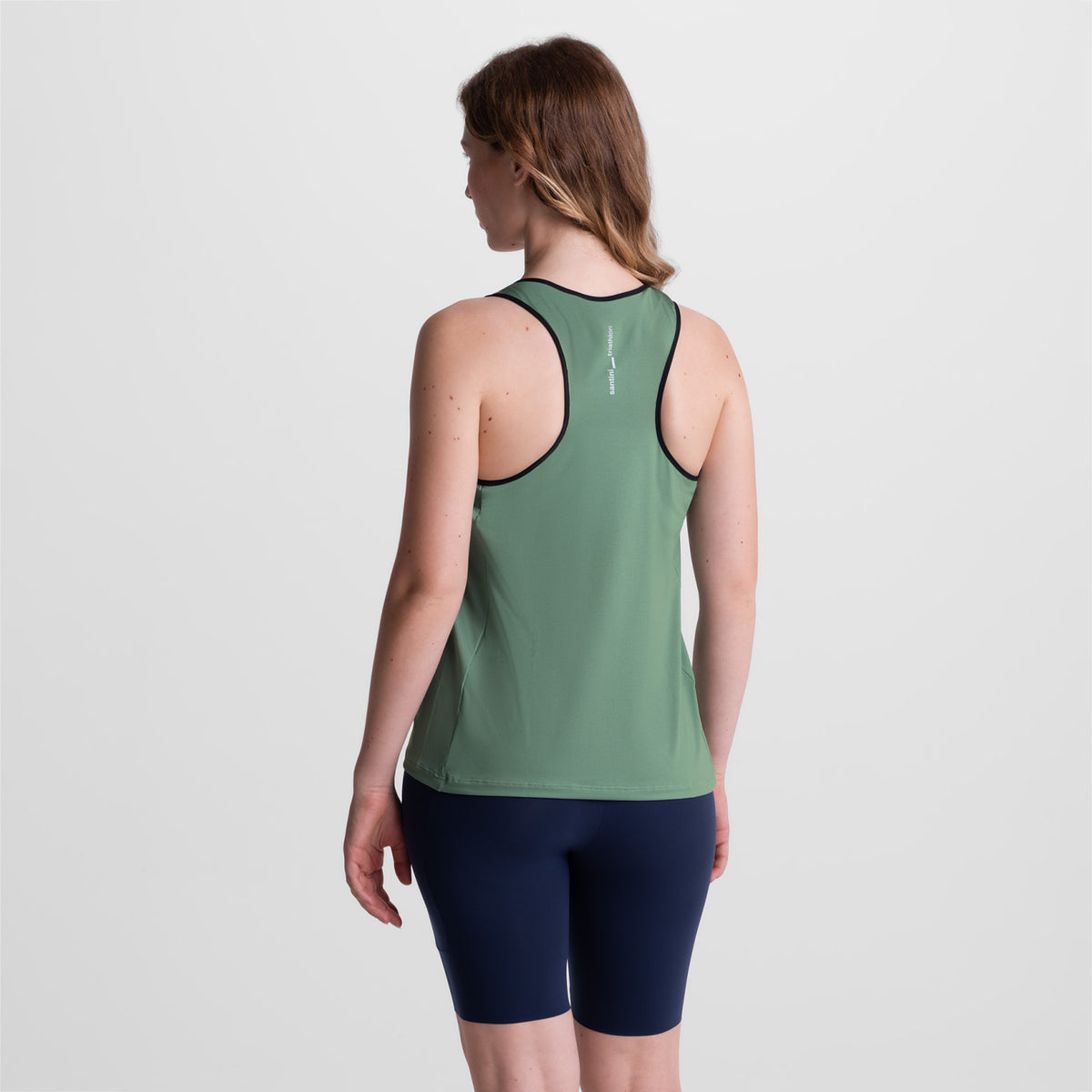 MODEL-BACK