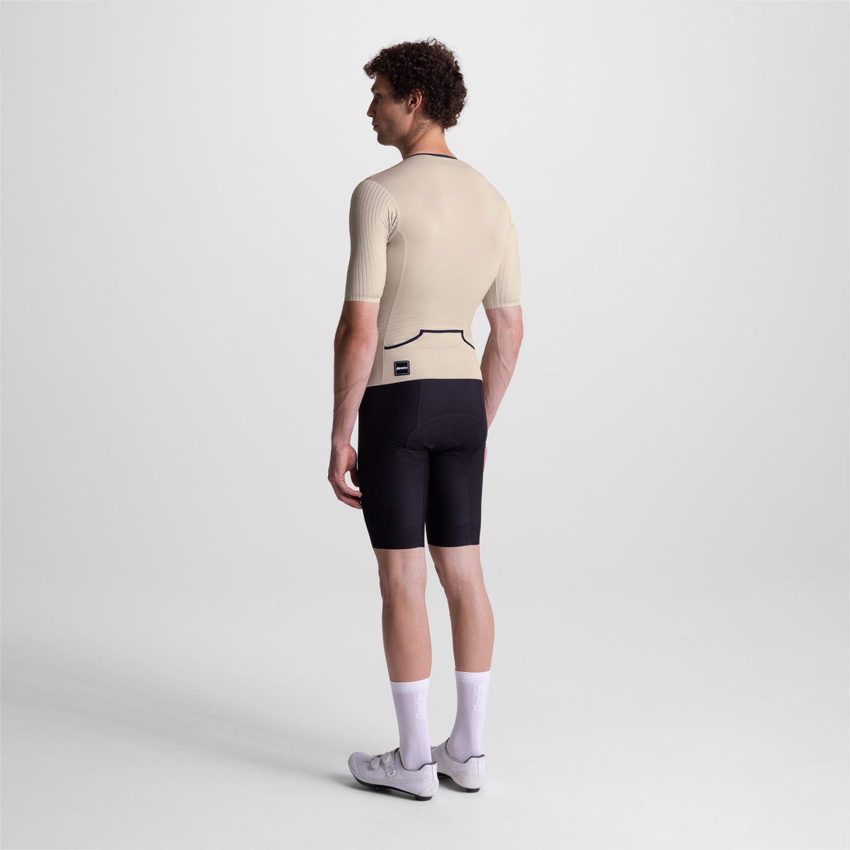 MODEL-BACK