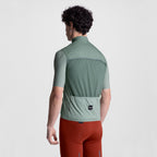 MODEL-BACK