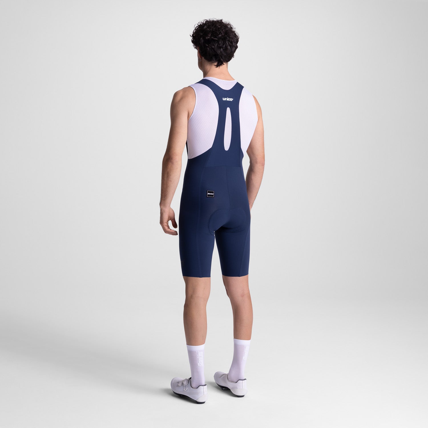 MODEL-BACK