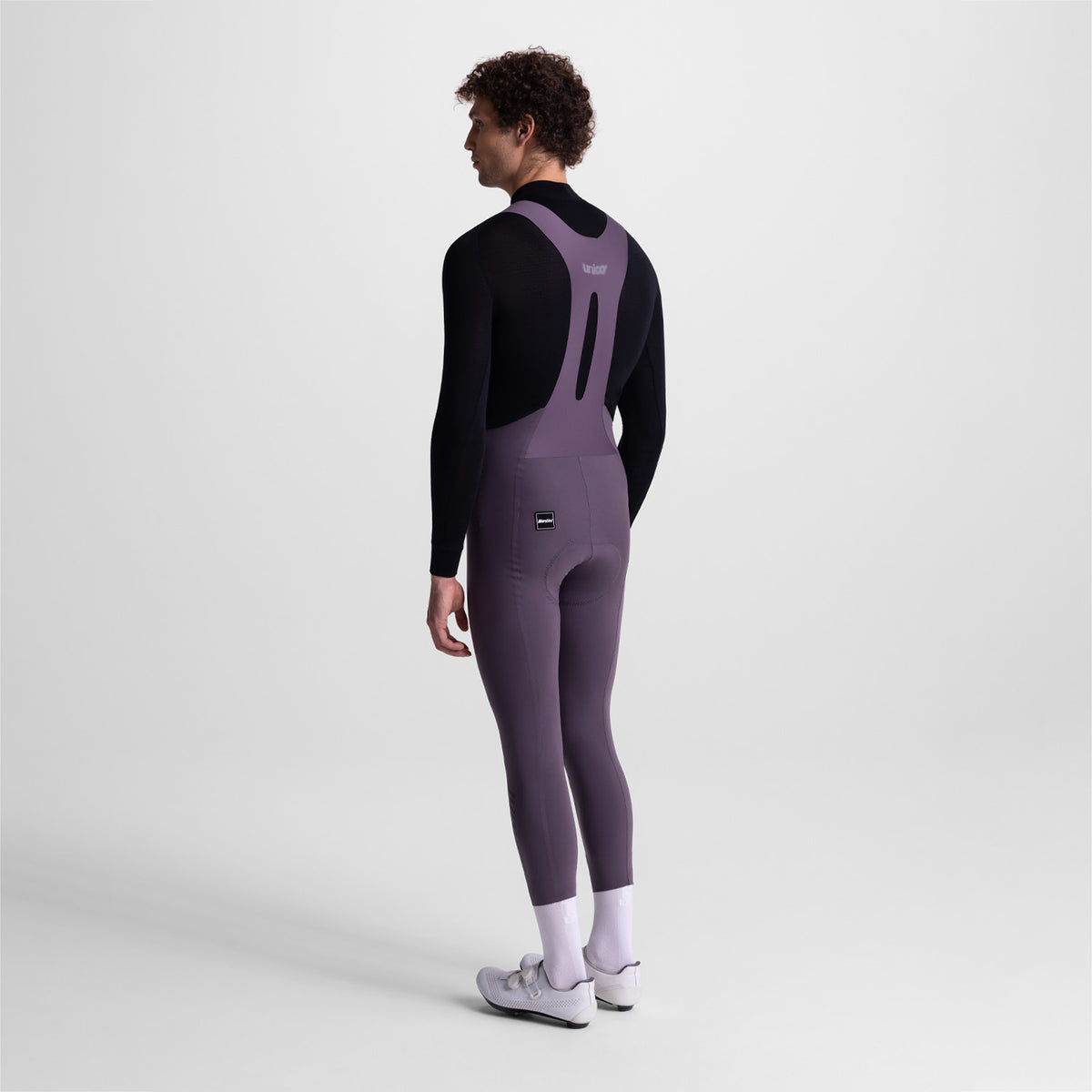 MODEL-BACK