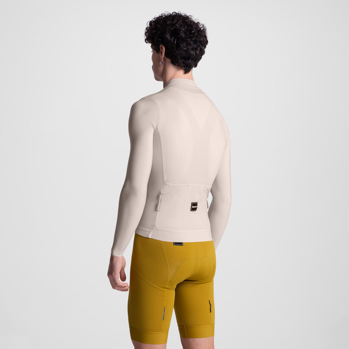 MODEL-BACK