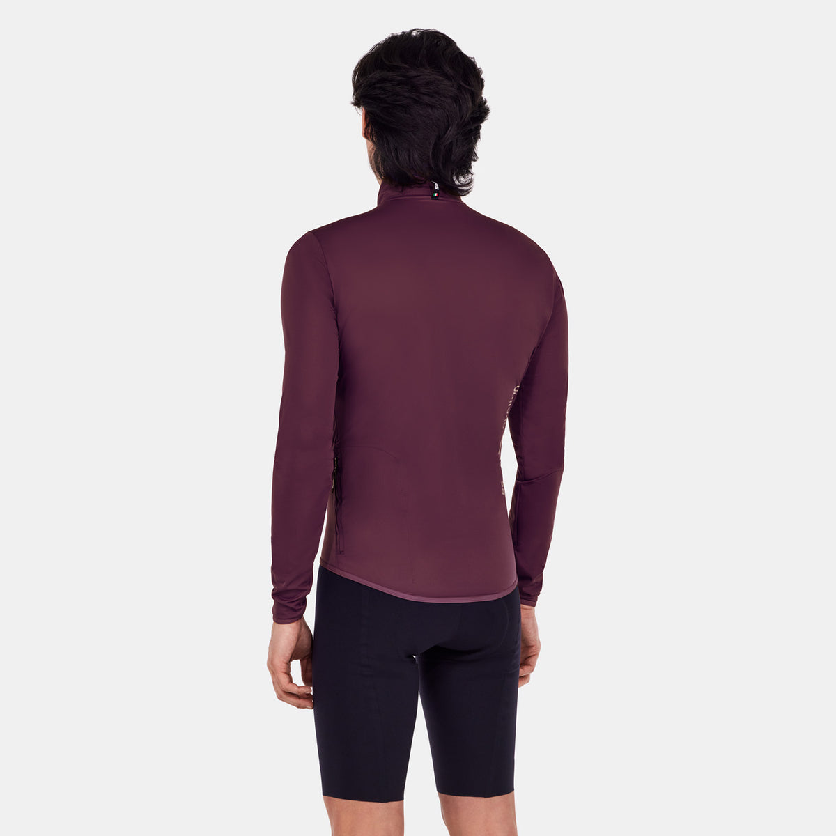 MODEL-BACK