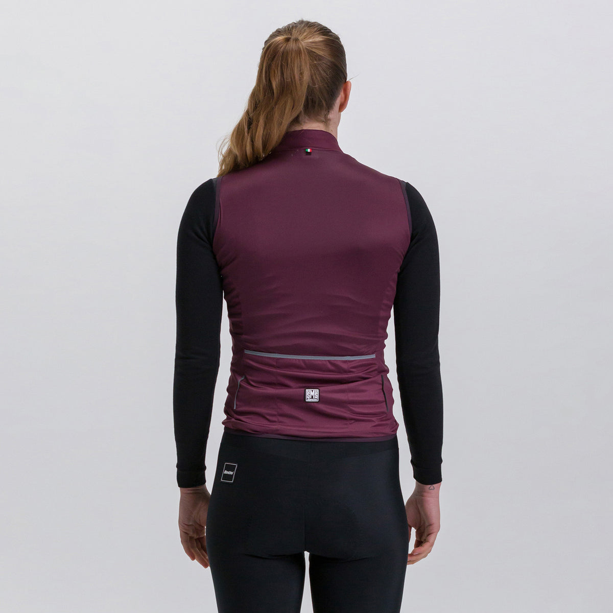 MODEL-BACK