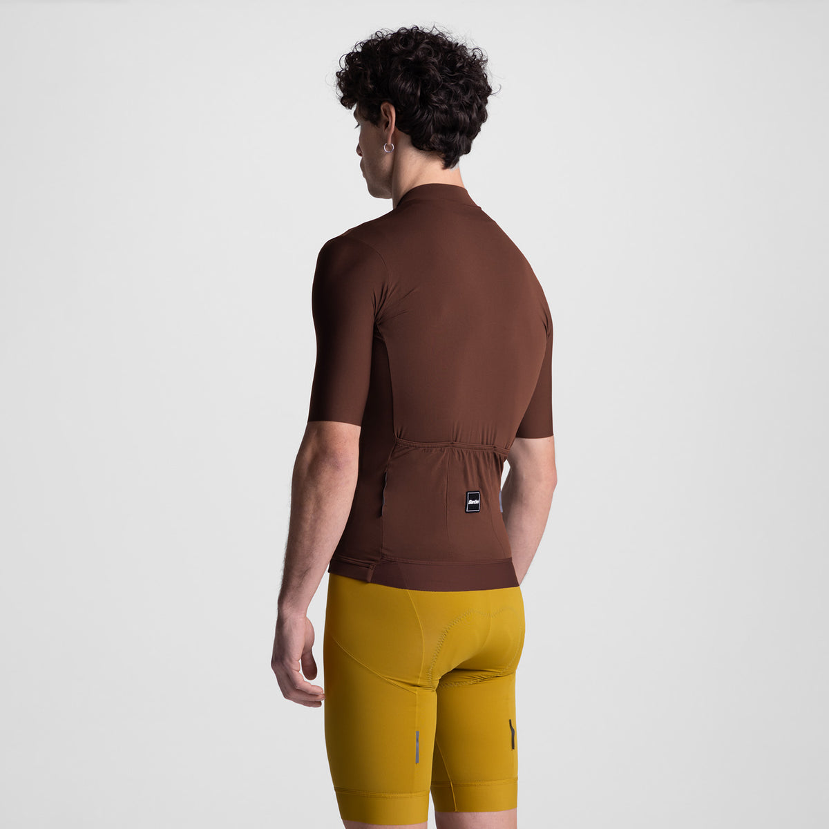 MODEL-BACK