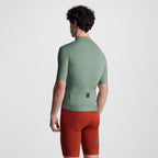 MODEL-BACK